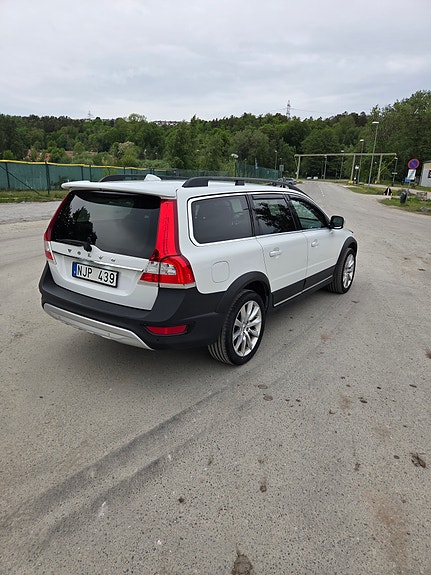 Volvo XC70 6 of 10