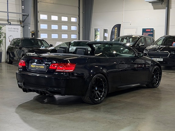 BMW M3 2 of 5