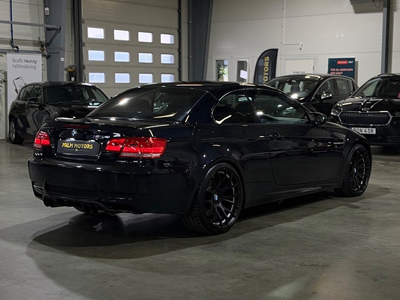 BMW M3 4 of 5