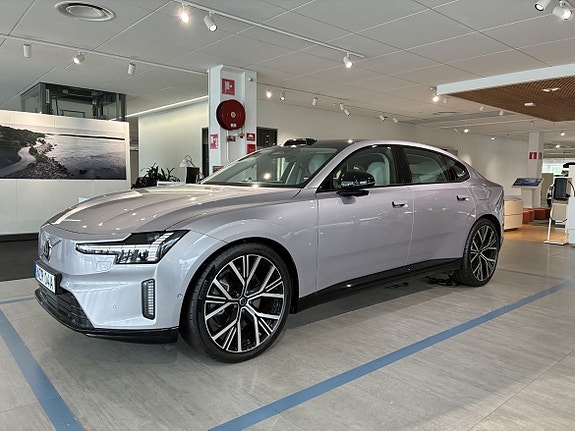 Volvo ES90