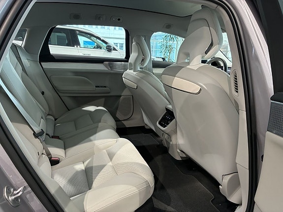 Volvo ES90 7 of 8