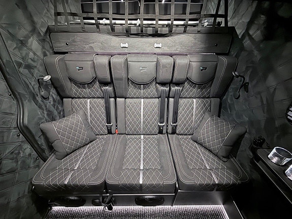 Mercedes-Benz Sprinter 319 13 of 20