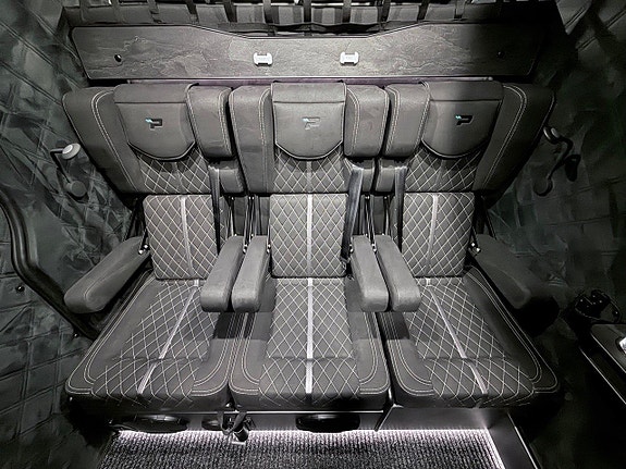 Mercedes-Benz Sprinter 319 16 of 20