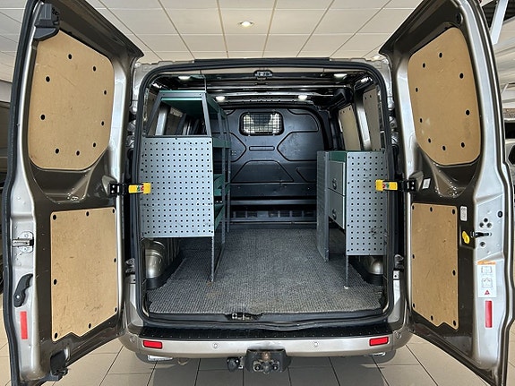 Ford Transit Custom 10 of 23