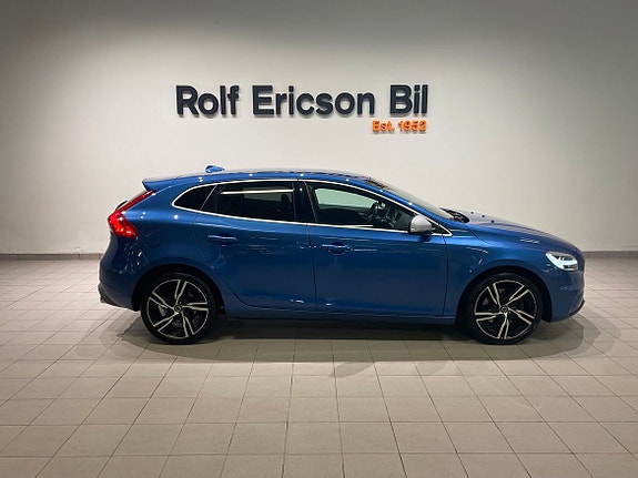 Volvo V40 6 of 21