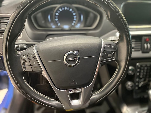 Volvo V40 18 of 21