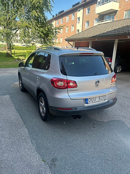 Volkswagen Tiguan 4 of 5