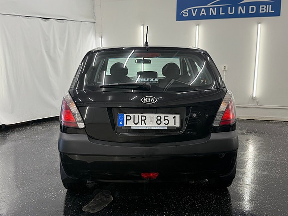 Kia Rio 4 of 5