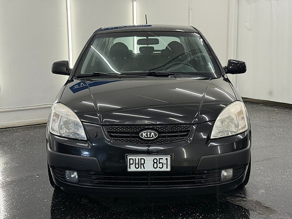 Kia Rio 2 of 5