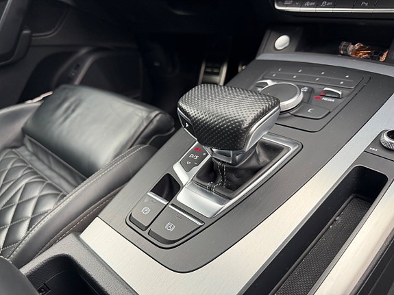 Audi Q5 13 of 19