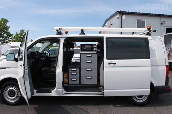 Volkswagen Transporter 9 of 13