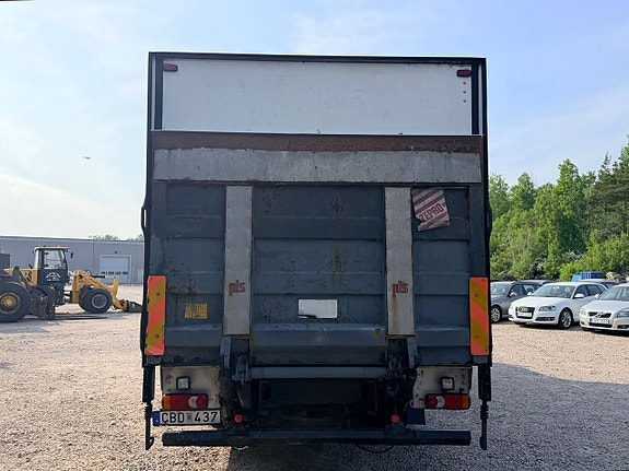 Volvo Trucks FL12 240 5 of 5