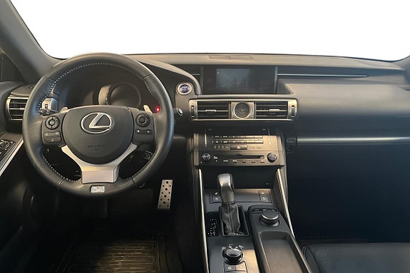 Lexus IS F 12 of 22