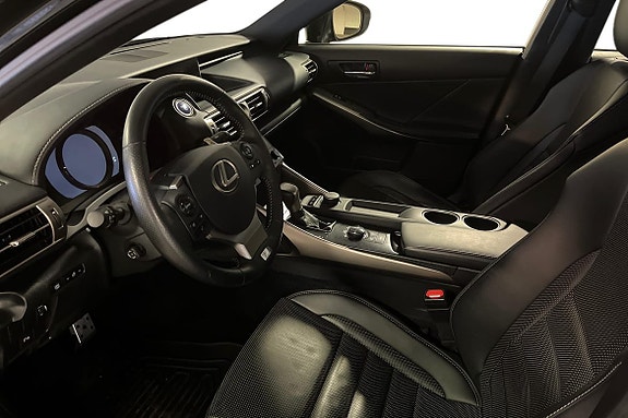 Lexus IS F 10 of 22