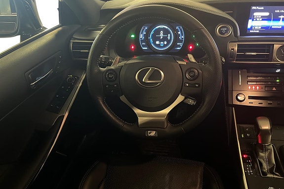 Lexus IS F 13 of 22