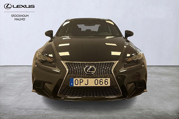 Lexus IS-Serie 2 of 5