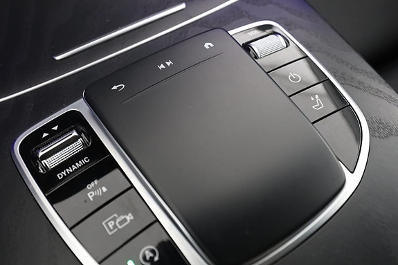 Mercedes-Benz E220 25 of 30