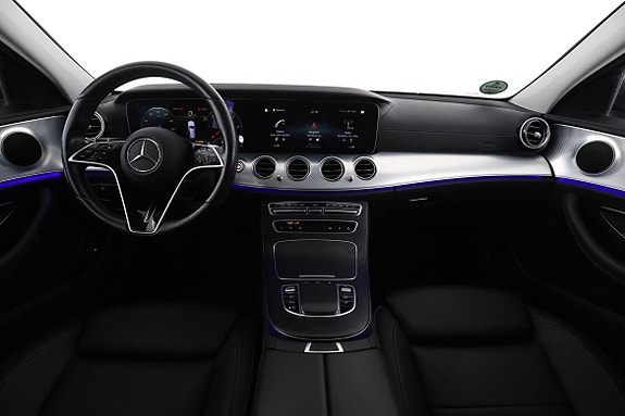 Mercedes-Benz E220 13 of 30