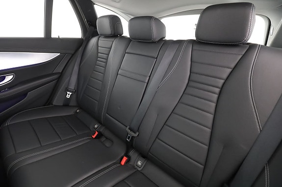 Mercedes-Benz E220 14 of 30