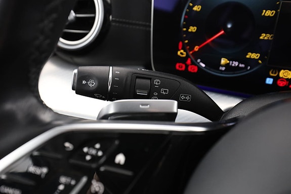 Mercedes-Benz E220 28 of 30