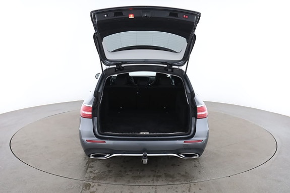 Mercedes-Benz E220 16 of 30