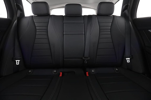 Mercedes-Benz E220 15 of 30