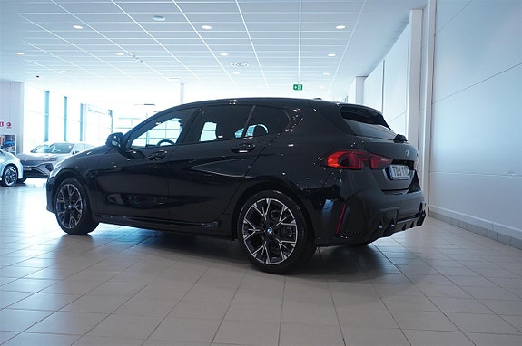 BMW 120 3 of 15