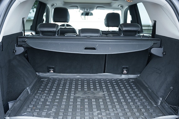 Mercedes-Benz ML350 11 of 11