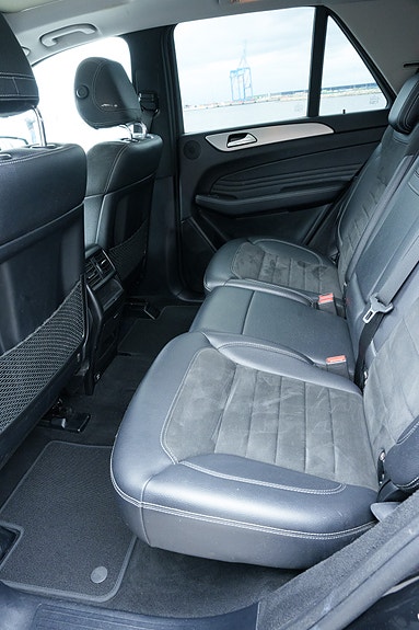 Mercedes-Benz ML350 10 of 11