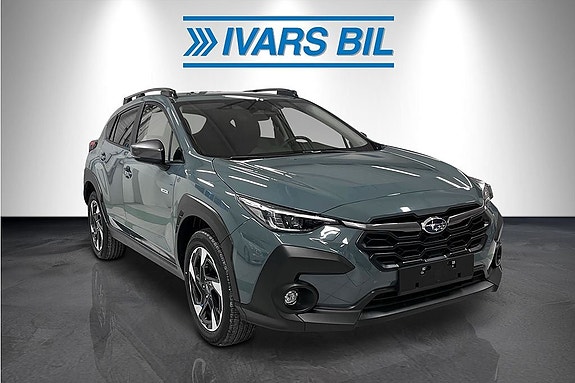 Subaru Crosstrek 2 of 5