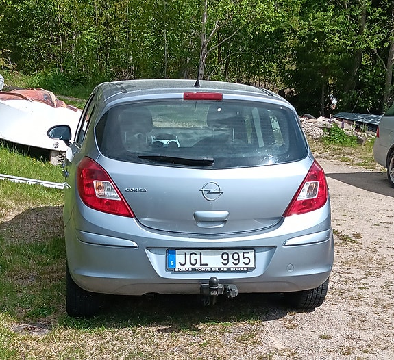 Opel Corsa 3 of 4