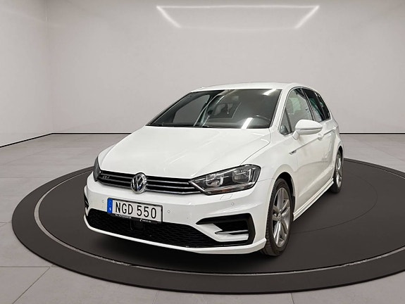 Volkswagen Golf Sportsvan 4 of 27