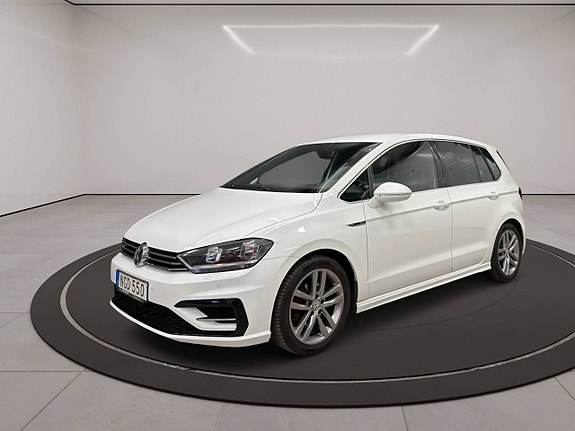 Volkswagen Golf Sportsvan 3 of 27