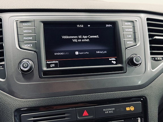 Volkswagen Golf Sportsvan 23 of 27