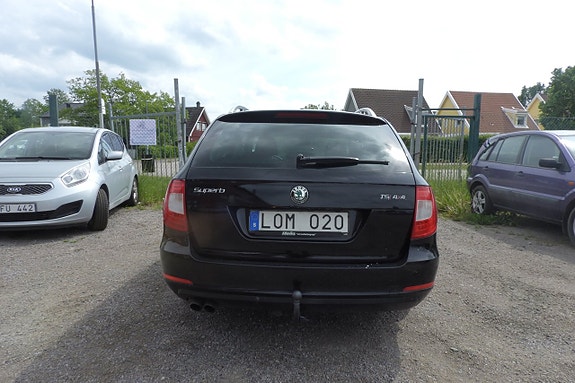 Skoda Superb 4 of 5