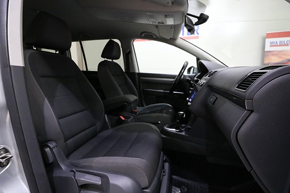 Volkswagen Touran 9 of 29