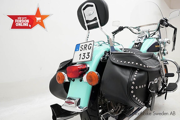Harley-Davidson Heritage Softail Classic Twin Cam 88B 15 of 26