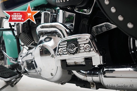Harley-Davidson Heritage Softail Classic Twin Cam 88B 20 of 26