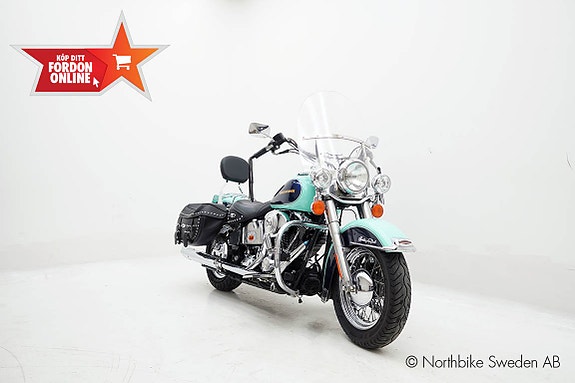 Harley-Davidson Heritage Softail Classic Twin Cam 88B 2 of 26