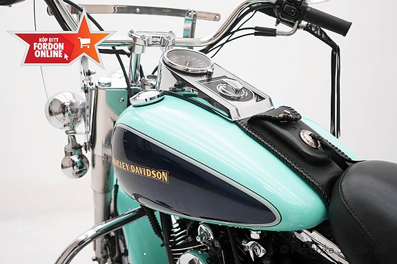 Harley-Davidson Heritage Softail Classic Twin Cam 88B 23 of 26