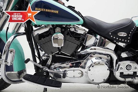 Harley-Davidson Heritage Softail Classic Twin Cam 88B 19 of 26