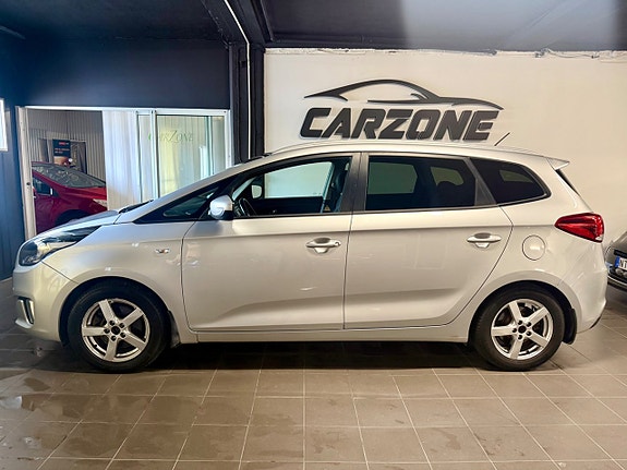 Kia Carens 2 of 19