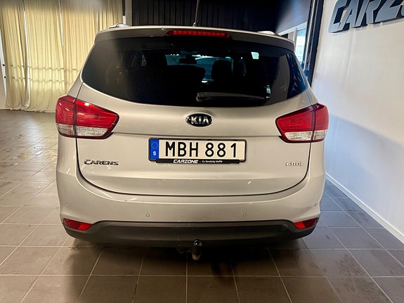 Kia Carens 4 of 19