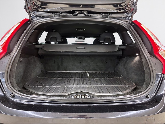 Volvo V60 7 of 14