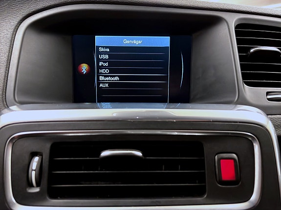 Volvo V60 14 of 14