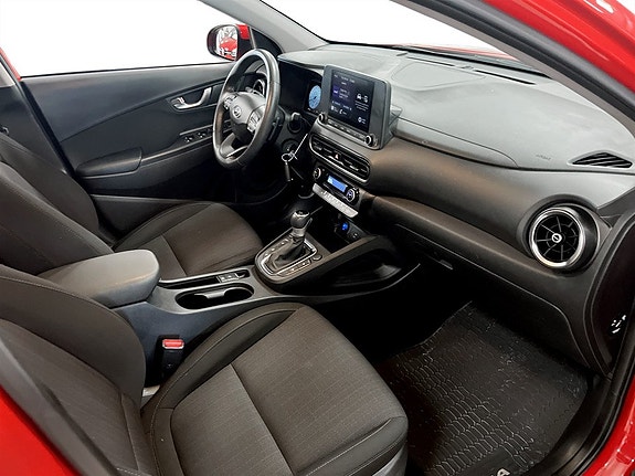 Hyundai Kona 13 of 17