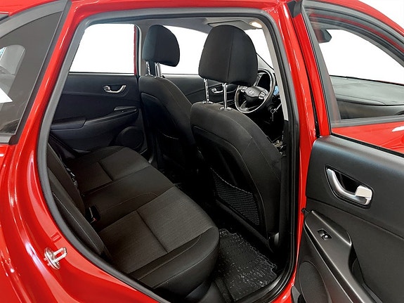 Hyundai Kona 14 of 17