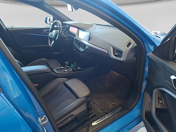BMW 118i 15 of 15