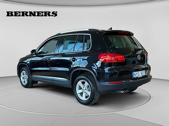 Volkswagen Tiguan 3 of 13