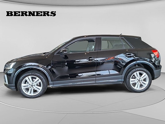 Audi Q2 2 of 5